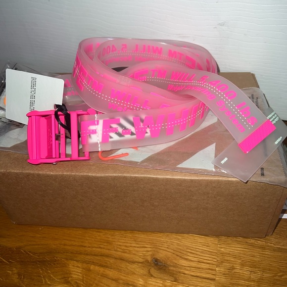 Off-White Rubber Industrial Logo Belt fuschia - Picture 3 of 12